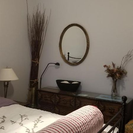 Tina'S Place Отава Екстериор снимка
