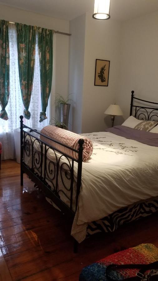 Tina'S Place Отава Екстериор снимка
